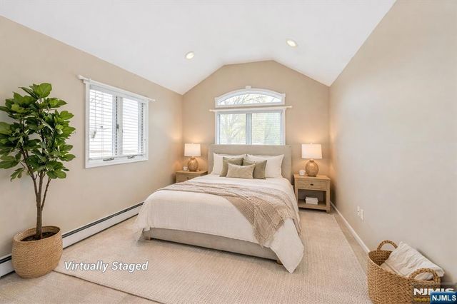520 Hamilton Avenue, Hasbrouck Heights, NJ 07604