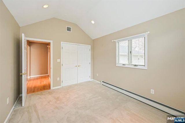 520 Hamilton Avenue, Hasbrouck Heights, NJ 07604