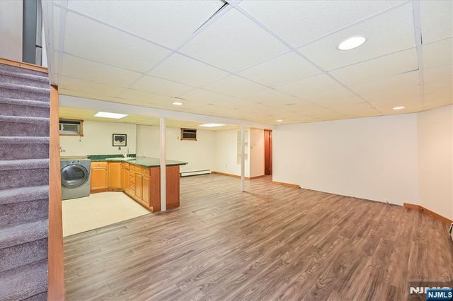 520 Hamilton Avenue, Hasbrouck Heights, NJ 07604