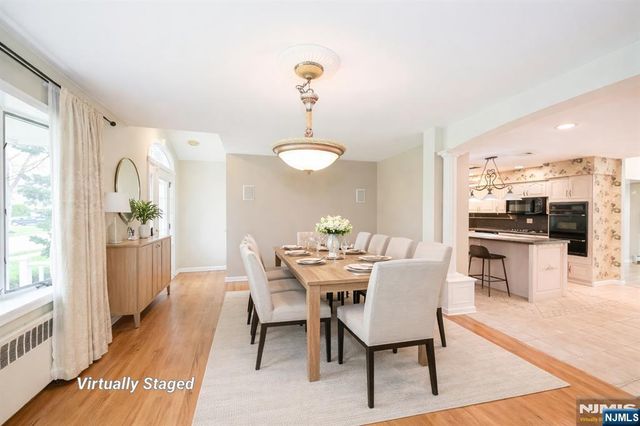 520 Hamilton Avenue, Hasbrouck Heights, NJ 07604