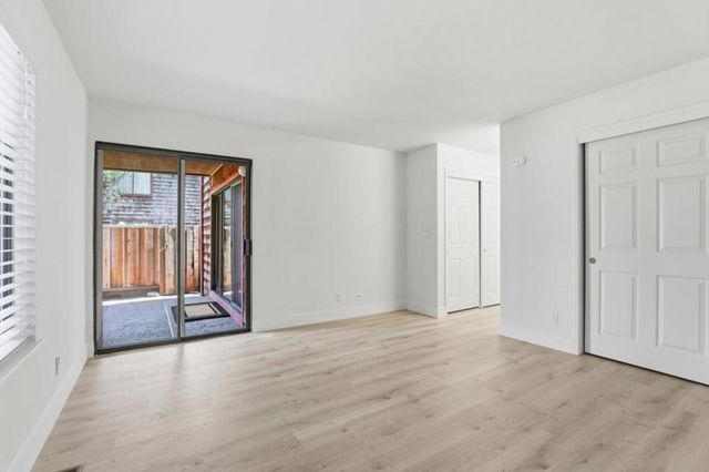 1555 Hecker Pass Road H102, Gilroy, CA 95020