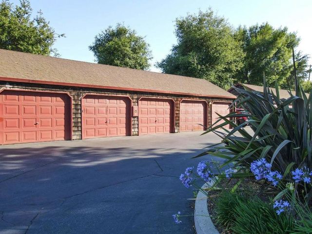 1555 Hecker Pass Road H102, Gilroy, CA 95020