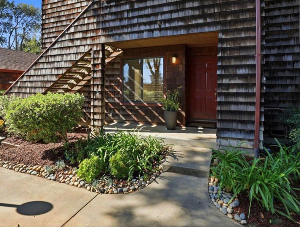 1555 Hecker Pass Road H102, Gilroy, CA 95020