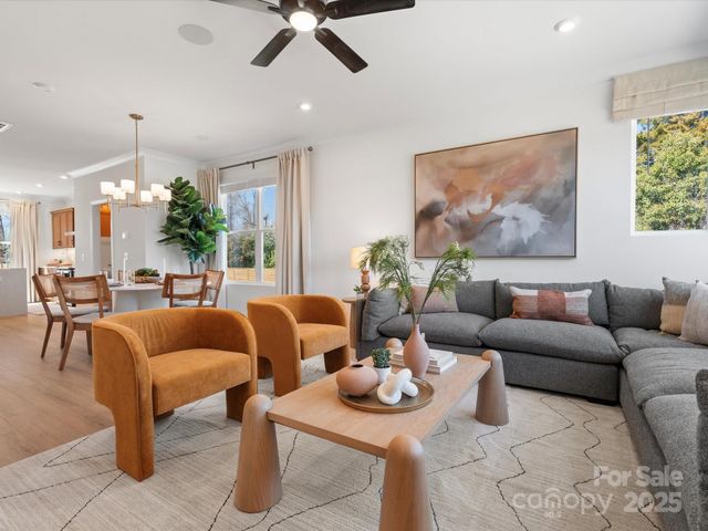 5524 Swaling Street, Charlotte, NC 28217