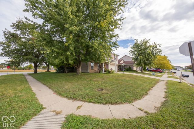 608 Rocky Meadow Drive, Greenwood, IN 46143