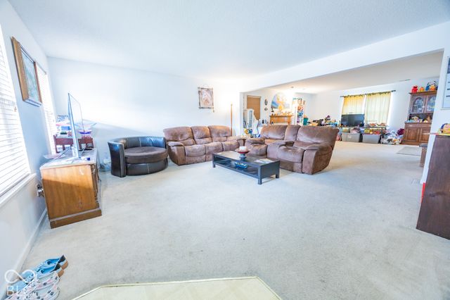 608 Rocky Meadow Drive, Greenwood, IN 46143