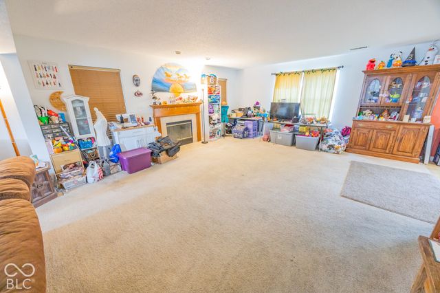 608 Rocky Meadow Drive, Greenwood, IN 46143