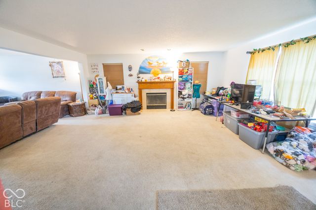 608 Rocky Meadow Drive, Greenwood, IN 46143