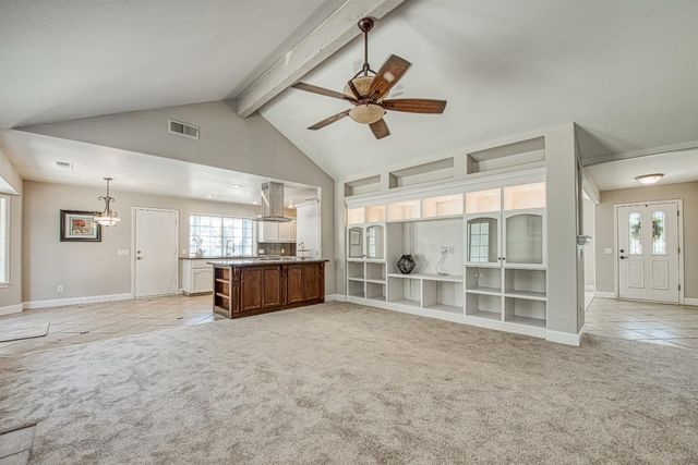 5358 W Clinton Avenue, Fresno, CA 93722