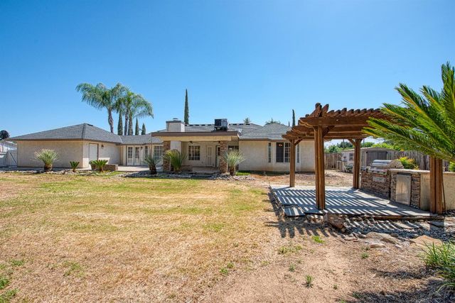 5358 W Clinton Avenue, Fresno, CA 93722