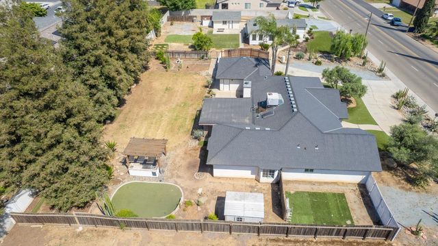 5358 W Clinton Avenue, Fresno, CA 93722