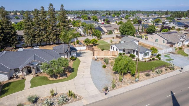 5358 W Clinton Avenue, Fresno, CA 93722