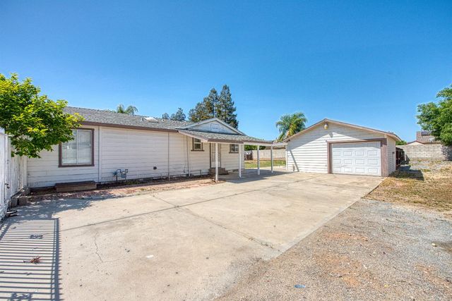 5358 W Clinton Avenue, Fresno, CA 93722