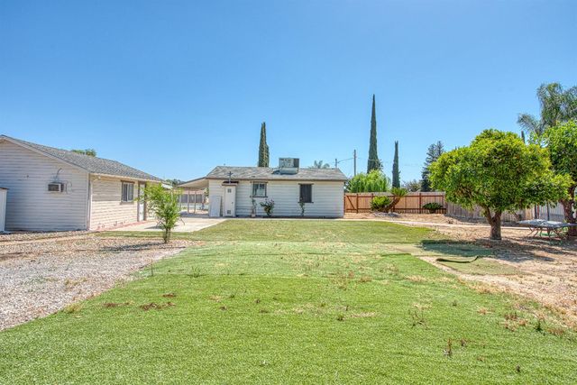 5358 W Clinton Avenue, Fresno, CA 93722
