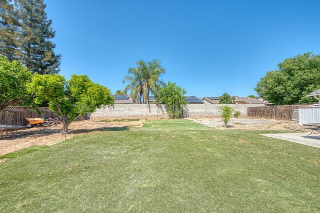 5358 W Clinton Avenue, Fresno, CA 93722