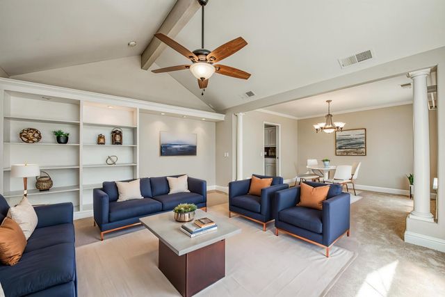 5358 W Clinton Avenue, Fresno, CA 93722