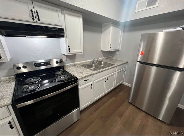 439 29th, Tuscaloosa, AL 35401