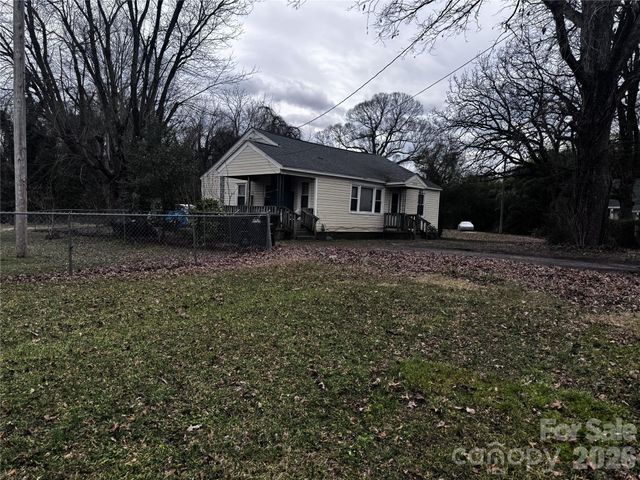 1838 Gay Street, Statesville, NC 28625