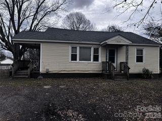 1838 Gay Street, Statesville, NC 28625