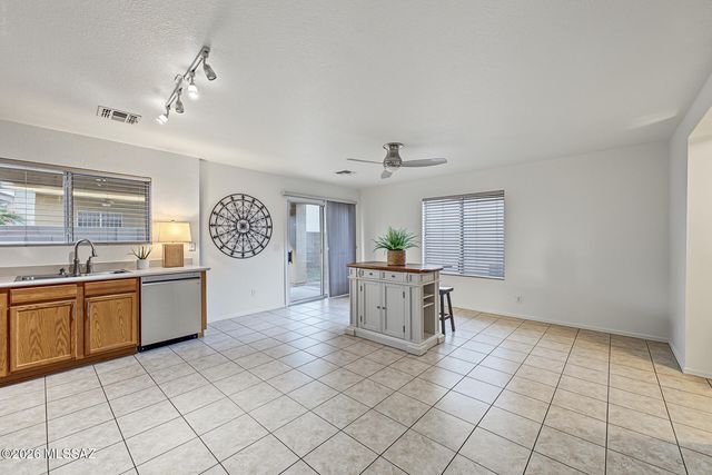 4182 E Boulder Springs Way, Tucson, AZ 85712