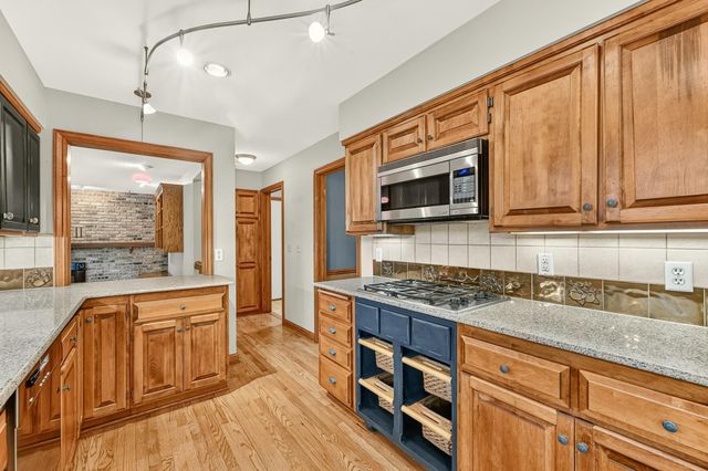 1408 Woodland Drive SW, Rochester, MN 55902