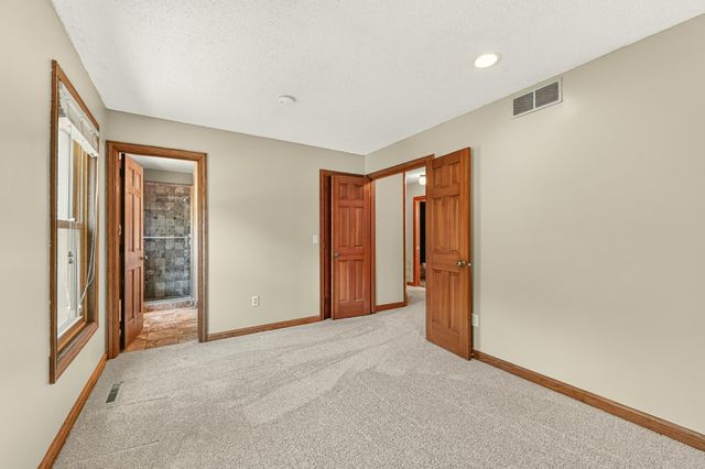 1408 Woodland Drive SW, Rochester, MN 55902
