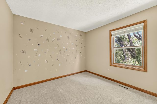1408 Woodland Drive SW, Rochester, MN 55902