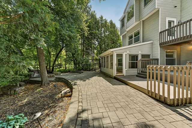 1408 Woodland Drive SW, Rochester, MN 55902