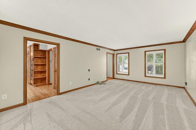 1408 Woodland Drive SW, Rochester, MN 55902