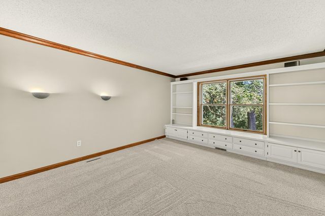 1408 Woodland Drive SW, Rochester, MN 55902