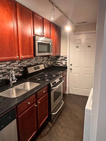 2053 W SUMMERDALE Avenue 3S, Chicago, IL 60625