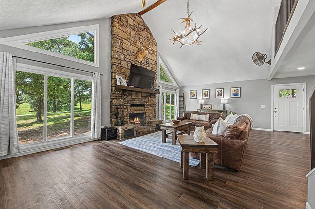 8038 E Brown Road, Lowell, AR 72745