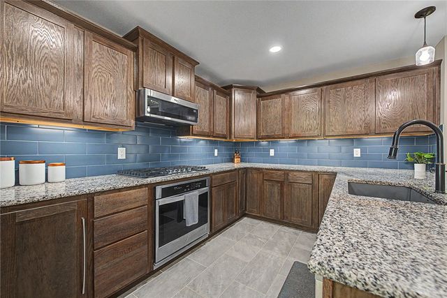 8038 E Brown Road, Lowell, AR 72745