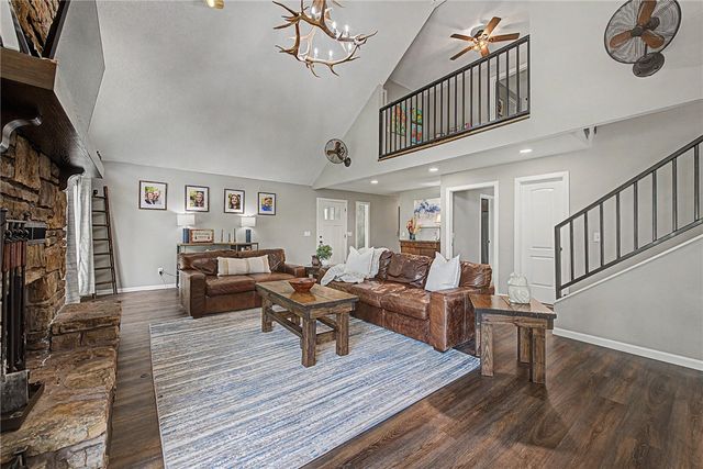 8038 E Brown Road, Lowell, AR 72745