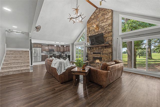 8038 E Brown Road, Lowell, AR 72745