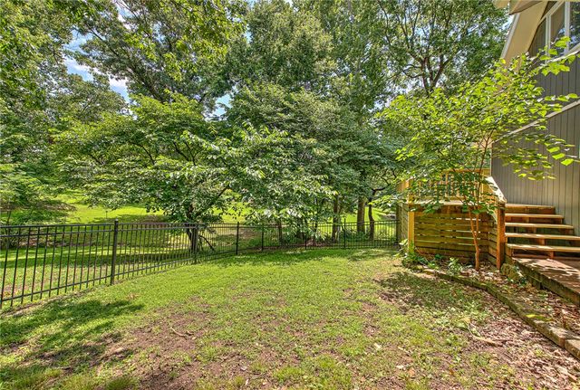 8038 E Brown Road, Lowell, AR 72745