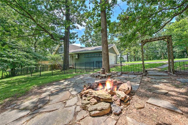8038 E Brown Road, Lowell, AR 72745