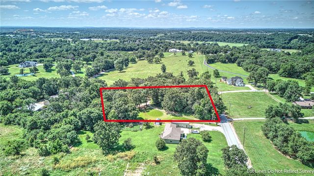 8038 E Brown Road, Lowell, AR 72745