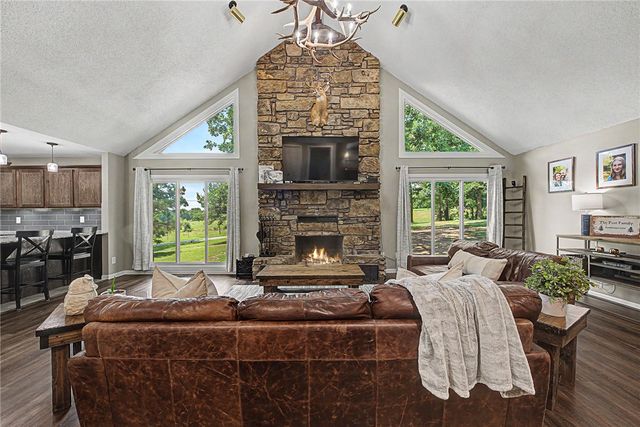 8038 E Brown Road, Lowell, AR 72745