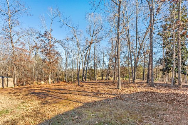 108 Thunder Valley Road, Seneca, SC 29678