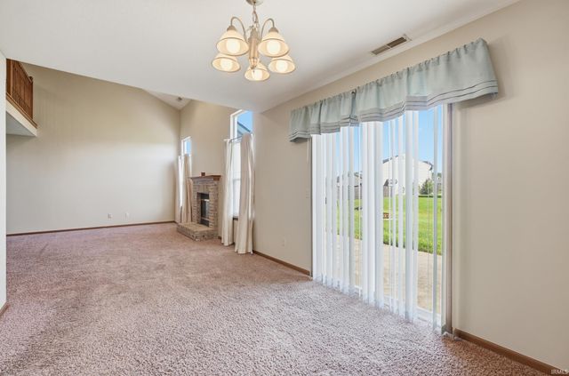 10585 Slate Run, New Haven, IN 46774