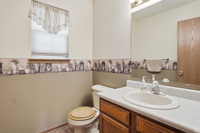 10585 Slate Run, New Haven, IN 46774
