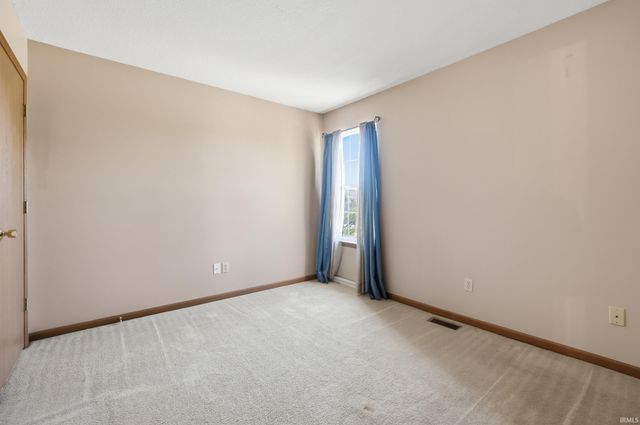 10585 Slate Run, New Haven, IN 46774