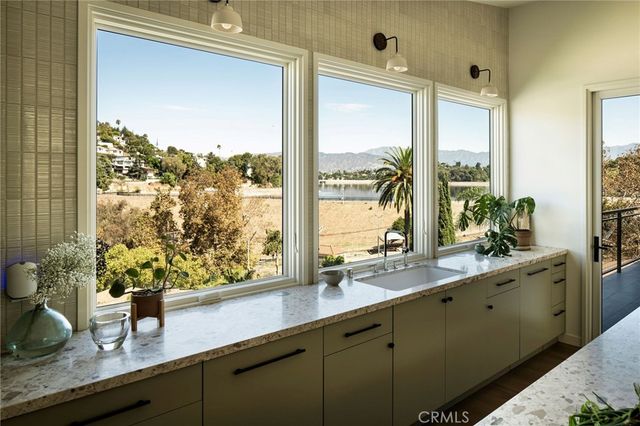 1847 Fanning Street, Los Angeles, CA 90026