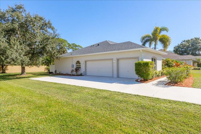 3639 Meadowlark Way, Melbourne, FL 32904