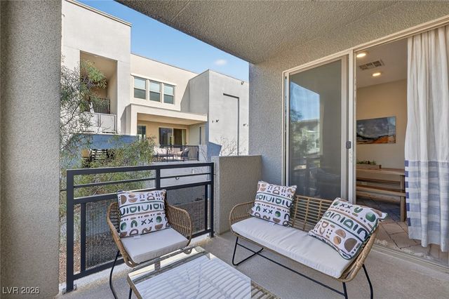 11256 Rainbow Peak Avenue 208, Las Vegas, NV 89135