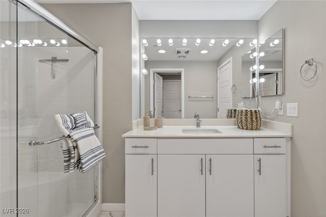 11256 Rainbow Peak Avenue 208, Las Vegas, NV 89135