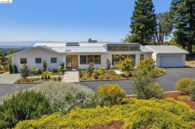 14001 Skyline Blvd, Oakland, CA 94619