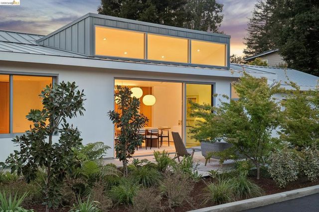 14001 Skyline Blvd, Oakland, CA 94619