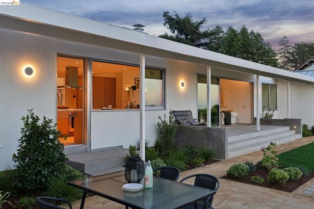 14001 Skyline Blvd, Oakland, CA 94619